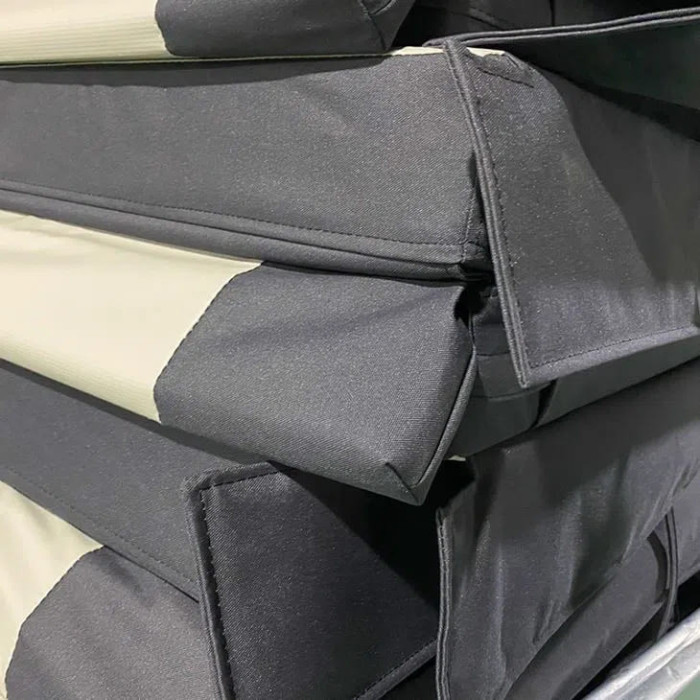 Couverture Jacuzzi J-310 / J-315 WeatherShield (Prolast) version pliée