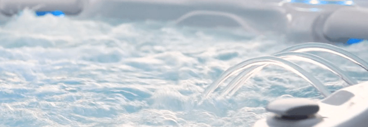 Couverture Blue Lagoon Spas