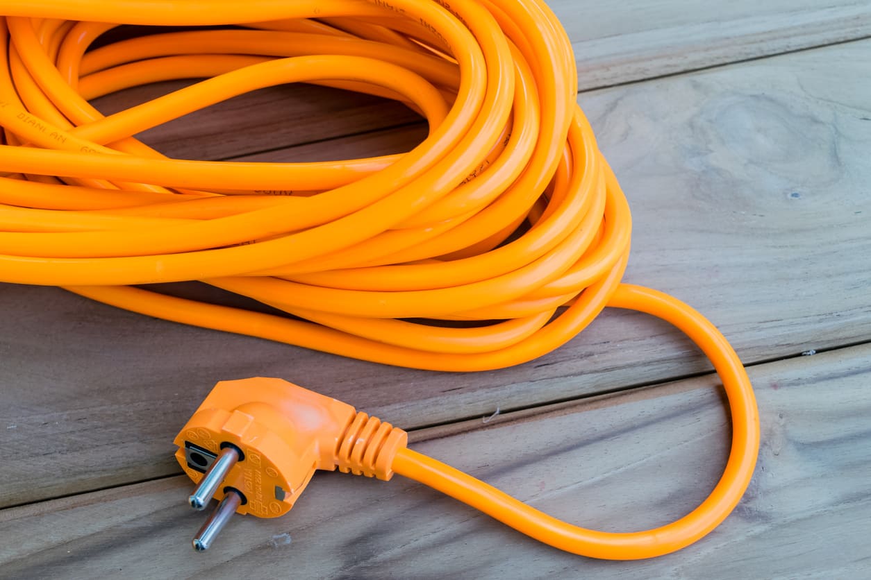 Il est possible de raccorder un spa gonflable avec une rallonge électrique d'extérieur